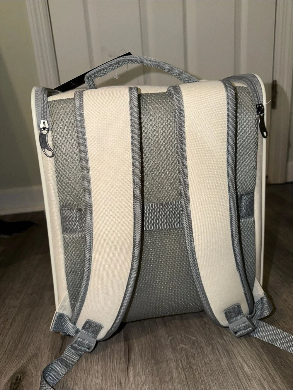 Tesla Life Dog/Cat travel carrier